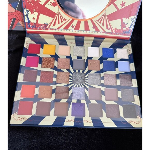 Ring Master Eye Shadow Palette NEW Beauty Creations THE SHOW MUST GO ON - Picture 3 of 5